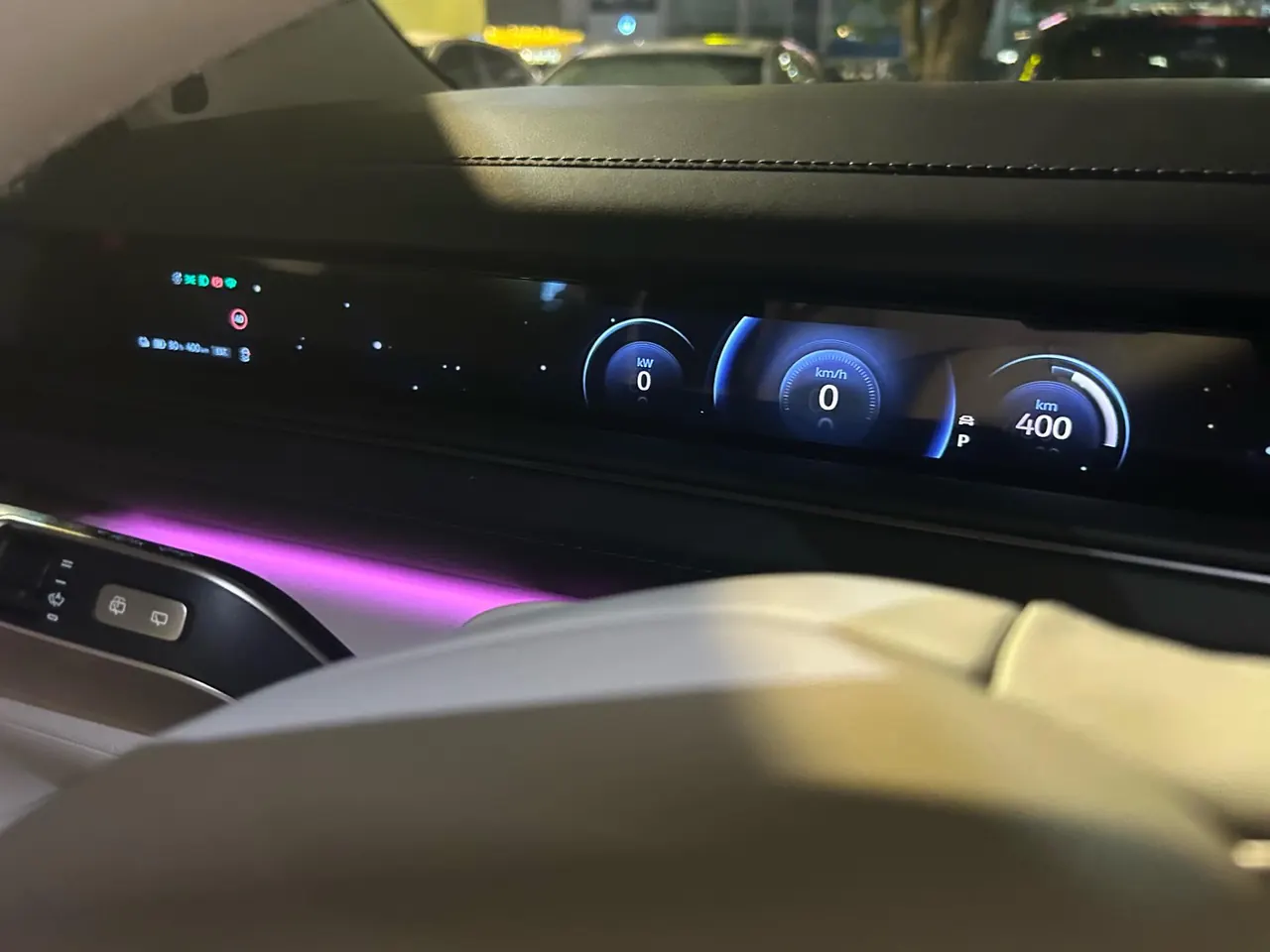 NIO 2026 ES8 5-seat Executive Deluxe Automatic Gear 5