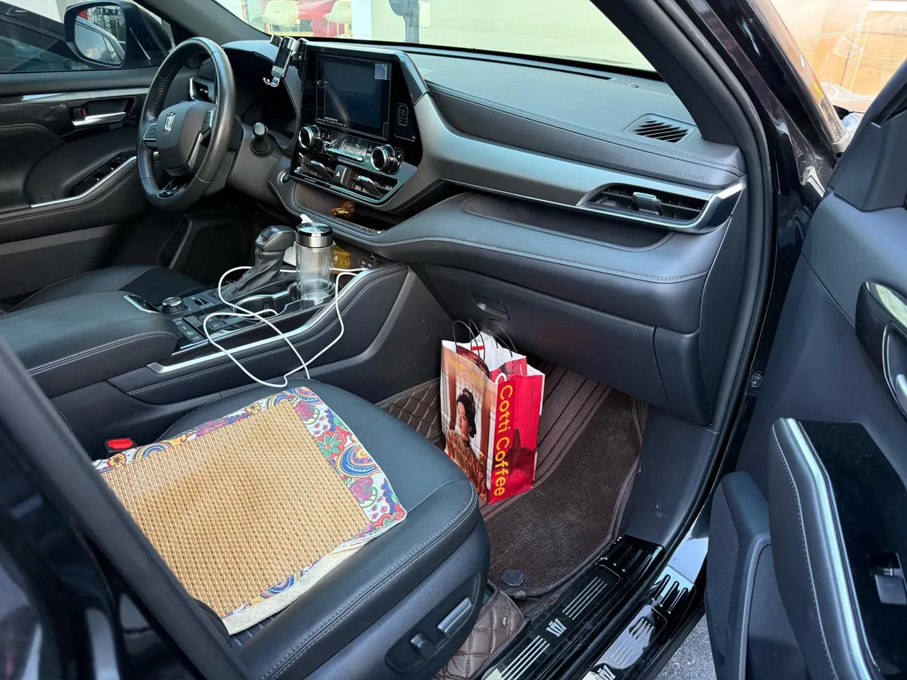 Toyota 2022 Crown Land Release 2.0T Premium Edition Automatic Gear 2