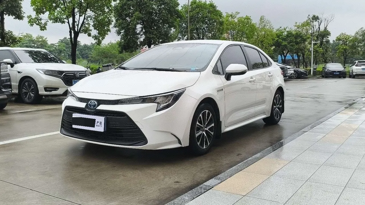 打开图片灯箱:Toyota 2023 Lei Ling Shuangqing 1.8 Stepless Intelligent Electric Hybrid Leading Edition Automatic Gear
