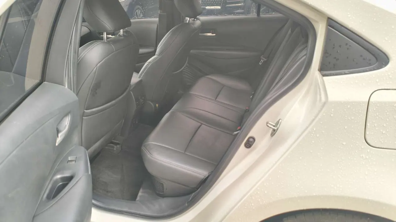 Toyota 2023 Lei Ling Shuangqing 1.8 Stepless Intelligent Electric Hybrid Leading Edition Automatic Gear 4