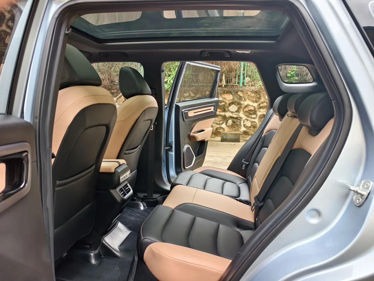 Geely 2023 icon 1.5TD chocolate alcohol version automatic gear 5
