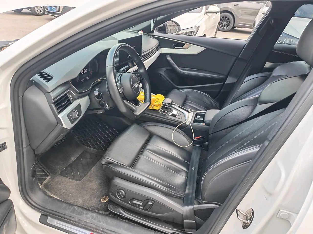 Audi 2022 A4L 2.0TFSI 40TFSI Deluxe Dynamic Automatic 7