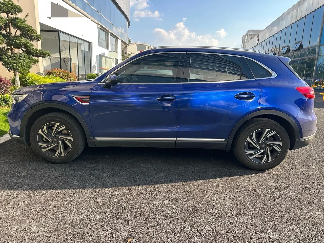 HongQi 2022 HS5 2.0T Zhilian Flag Edition Automatic Gear 2
