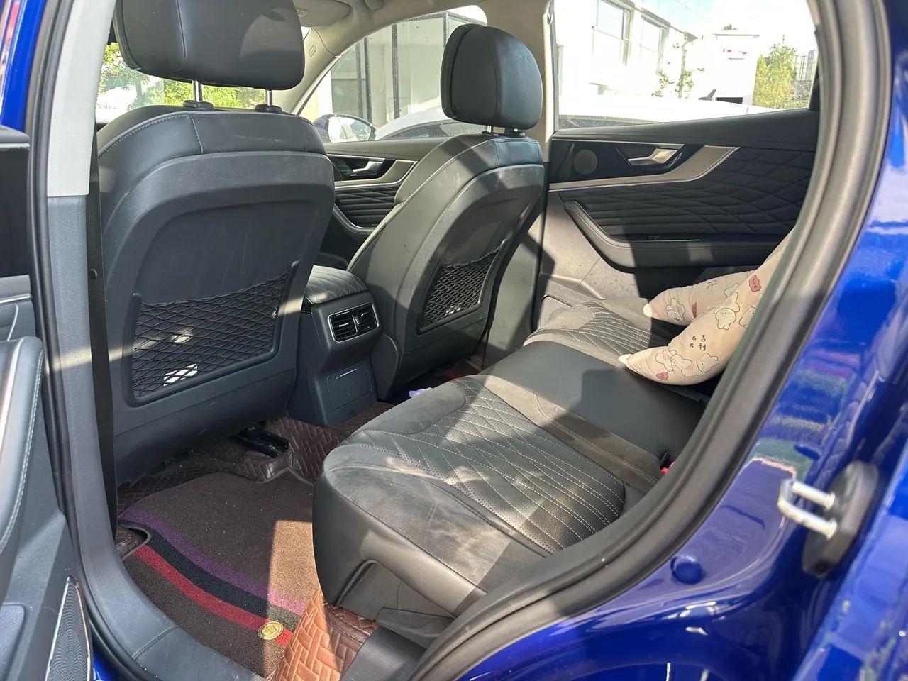 HongQi 2022 HS5 2.0T Zhilian Flag Edition Automatic Gear 5