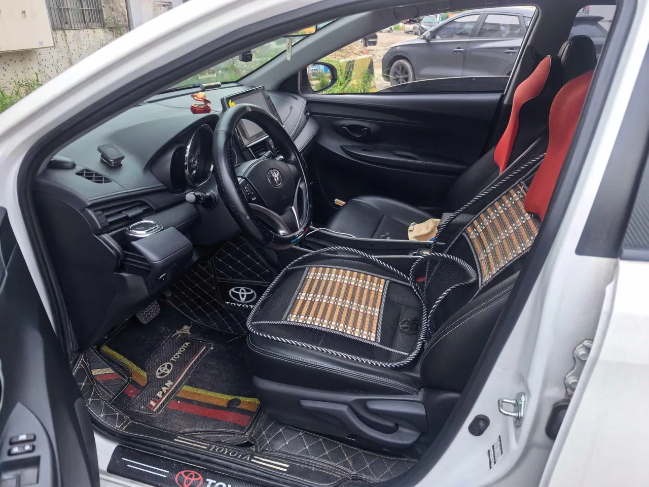 Toyota 2022 Vios FS 1.5 Stepless 20th Anniversary Edition Automatic Gear 2