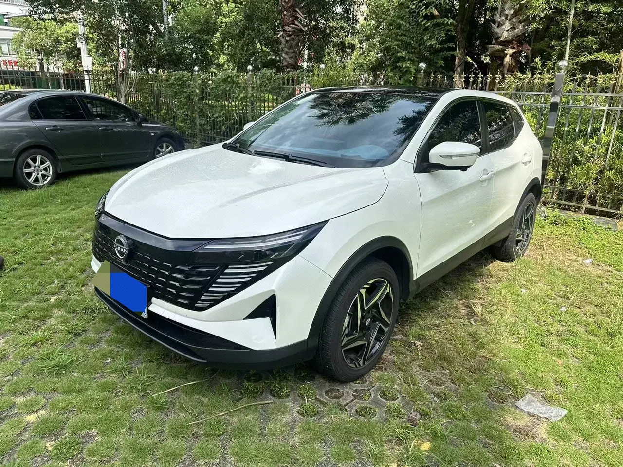 Open image lightbox: Nissan 2025 Xiao Ke Honor 2.0 Stepless Honor XV Leading Edition Automatic Gear