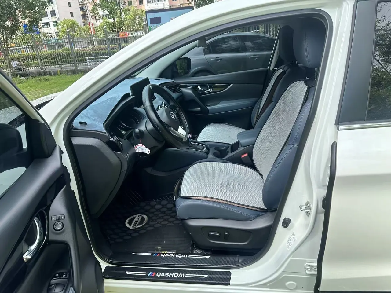 Nissan 2025 Xiao Ke Honor 2.0 Stepless Honor XV Leading Edition Automatic Gear 4