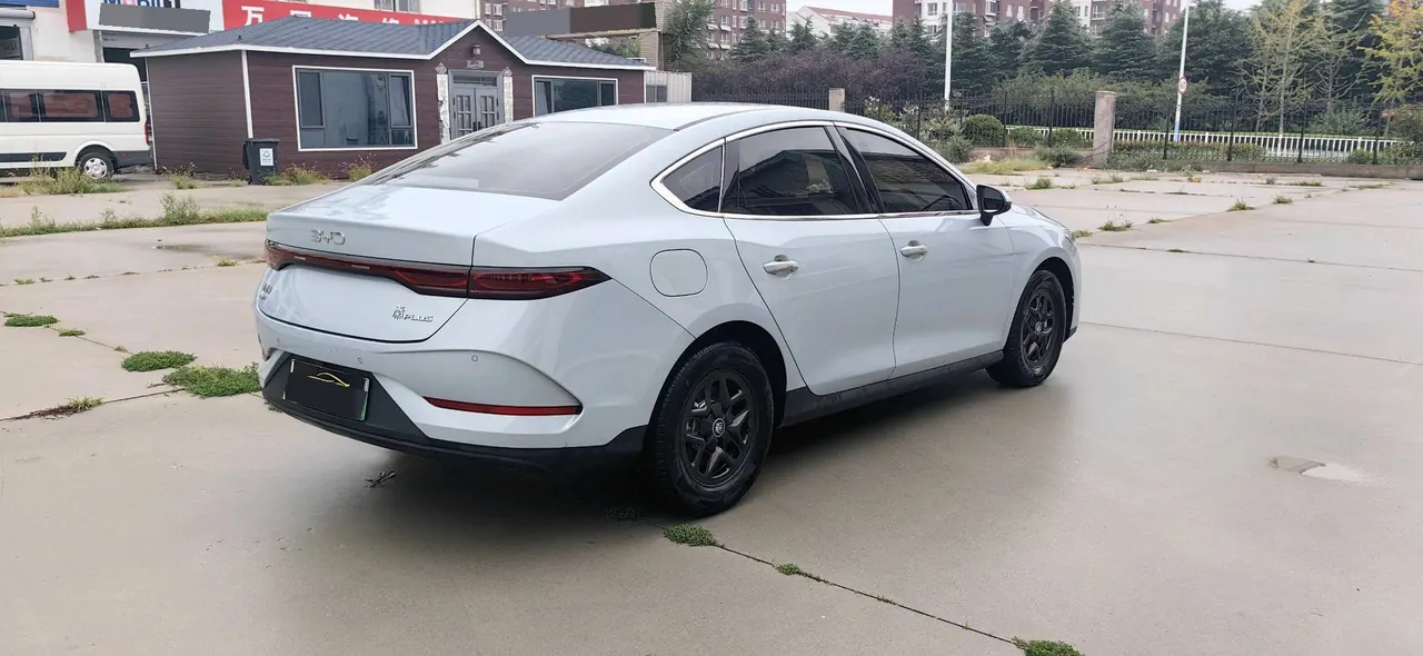 BYD 2025 Qin PLUS DM-i 1.5 stepless intelligent driving version 55KM leading automatic gear 3