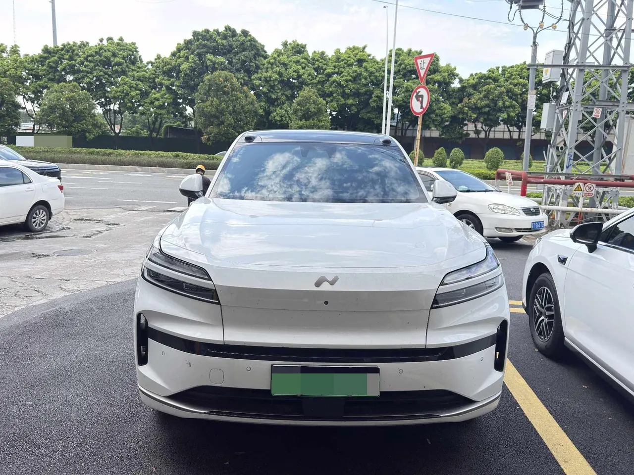 ONVO 2025 L90 Pro six-seat automatic gear 2