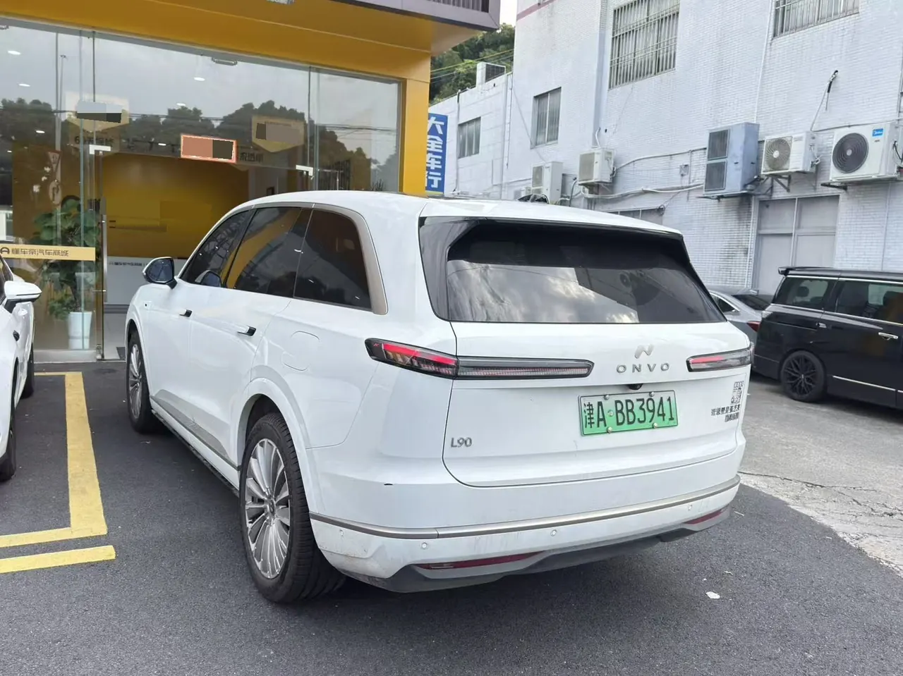 ONVO 2025 L90 Pro six-seat automatic gear 7