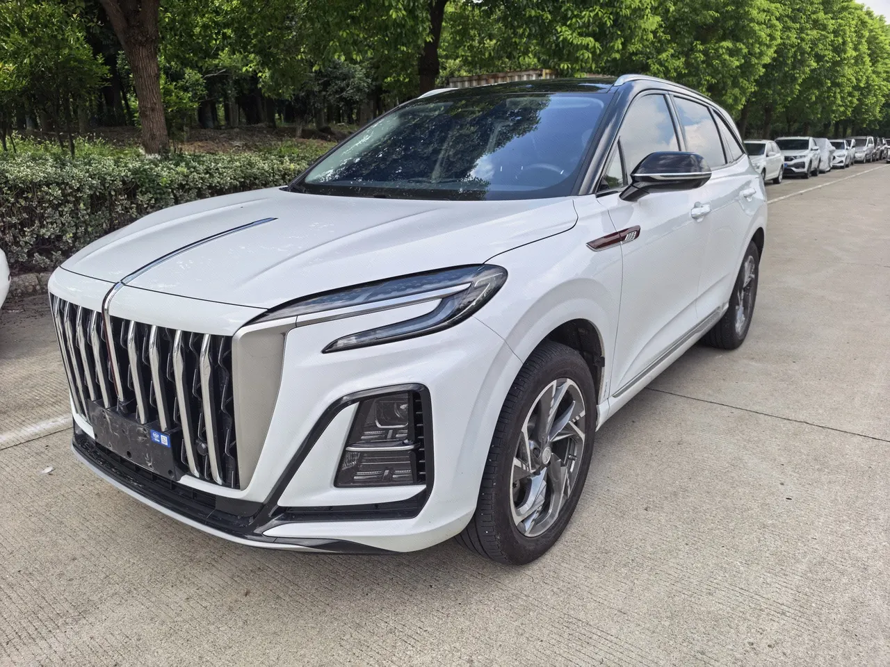 HongQi 2025 HS3 PHEV 1.5T 117km Strong for PLUS Edition Automatic Gear - View 1