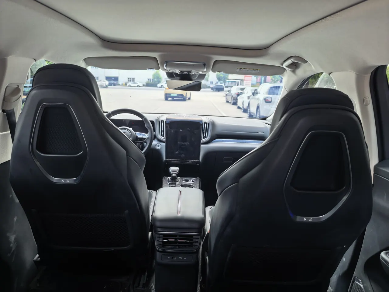 HongQi 2025 HS3 PHEV 1.5T 117km Strong for PLUS Edition Automatic Gear 2