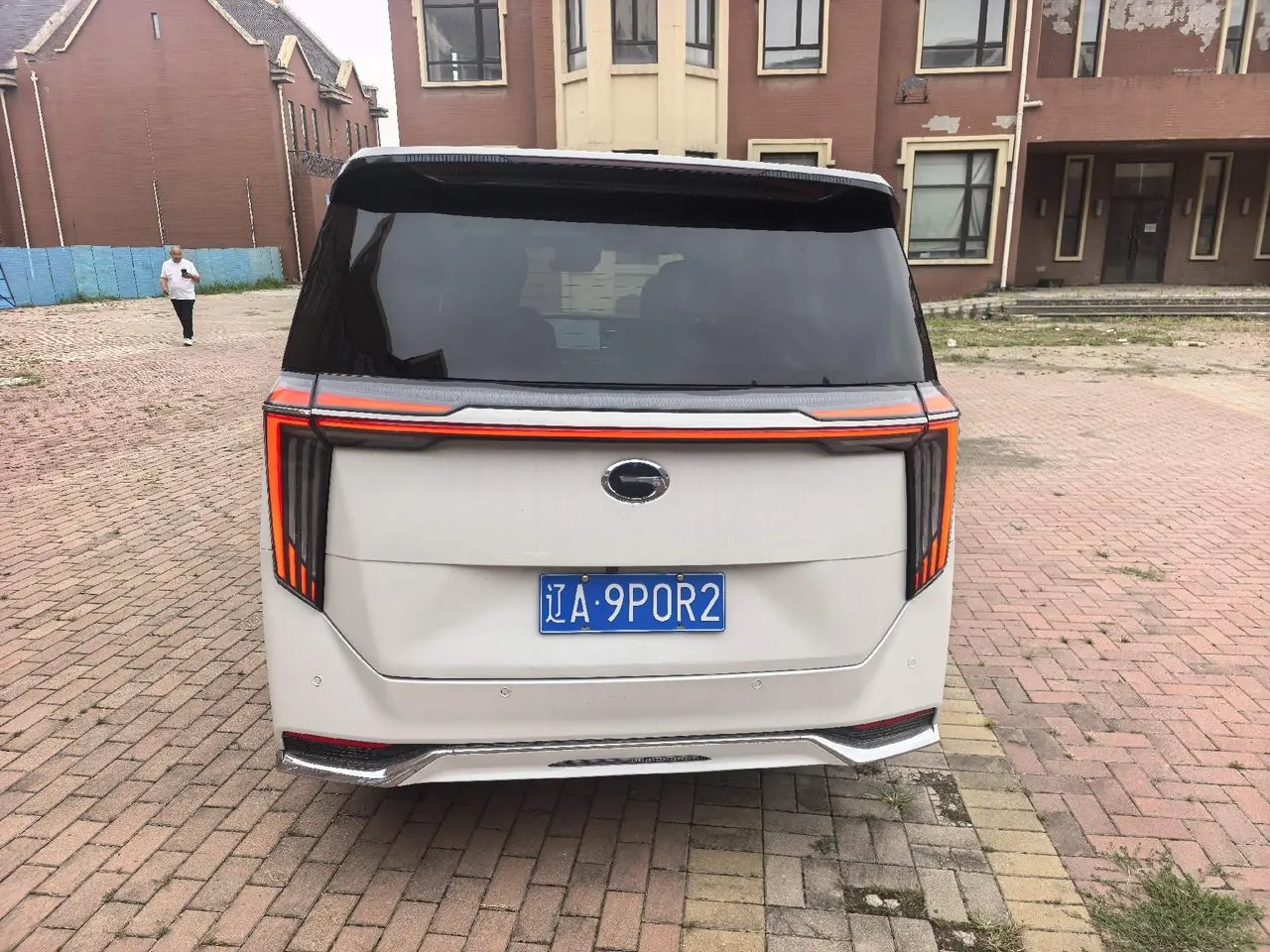 Trumpchi 2025 M8 Dual-Motor 2.0T Grandmaster Series Super Hybrid Automatic Transmission 5