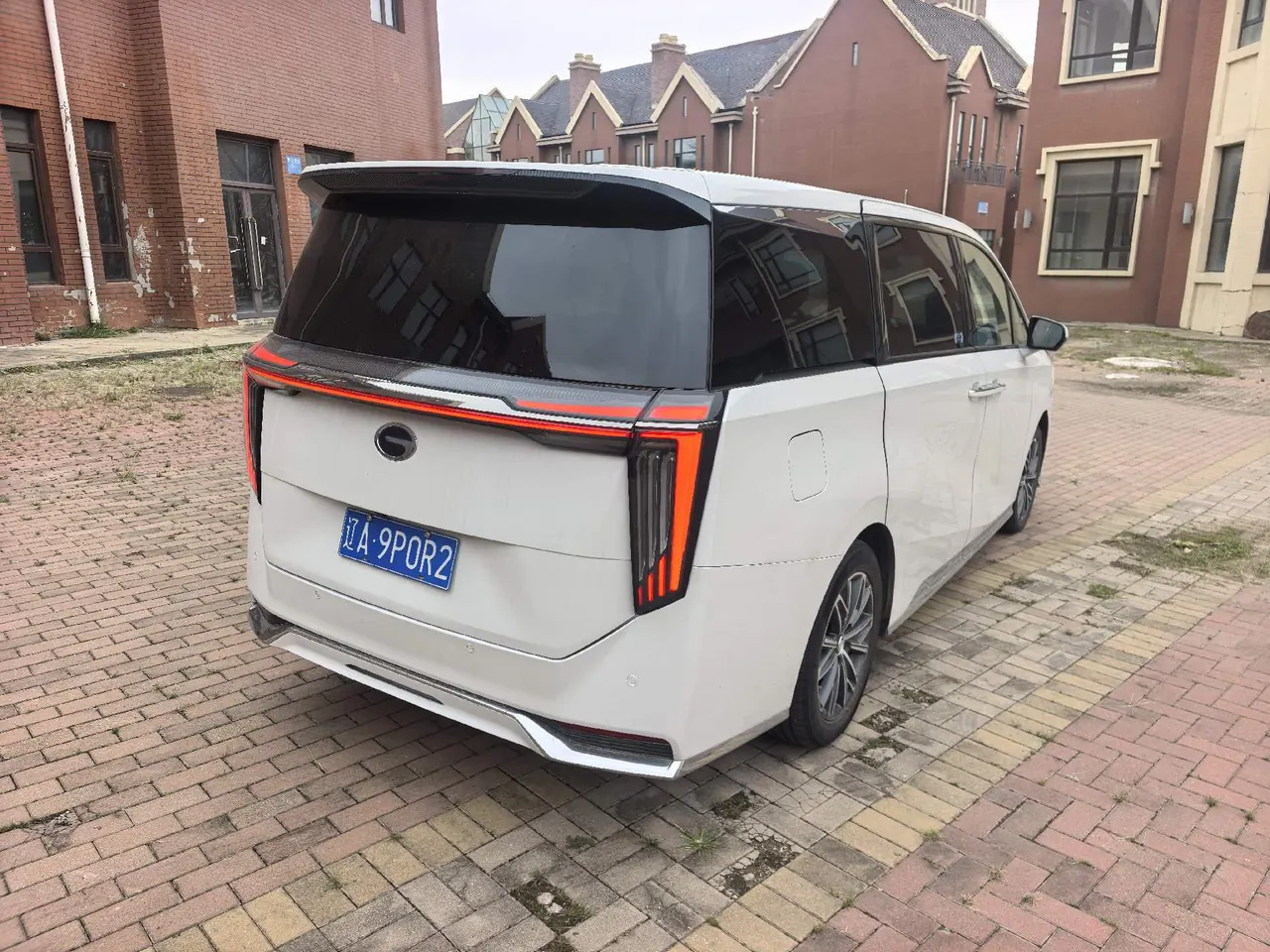 Trumpchi 2025 M8 Dual-Motor 2.0T Grandmaster Series Super Hybrid Automatic Transmission 6