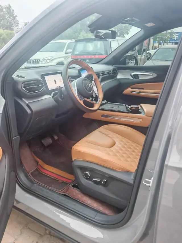 Bestune 2025 yueyi 07 1.5T 210km leisurely version of automatic gear 7