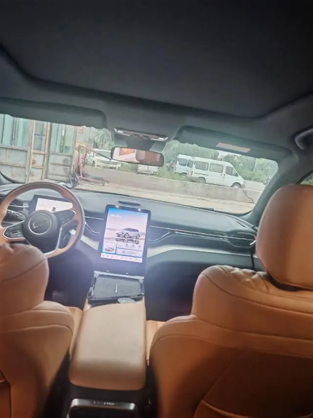 Bestune 2025 yueyi 07 1.5T 210km leisurely version of automatic gear 9