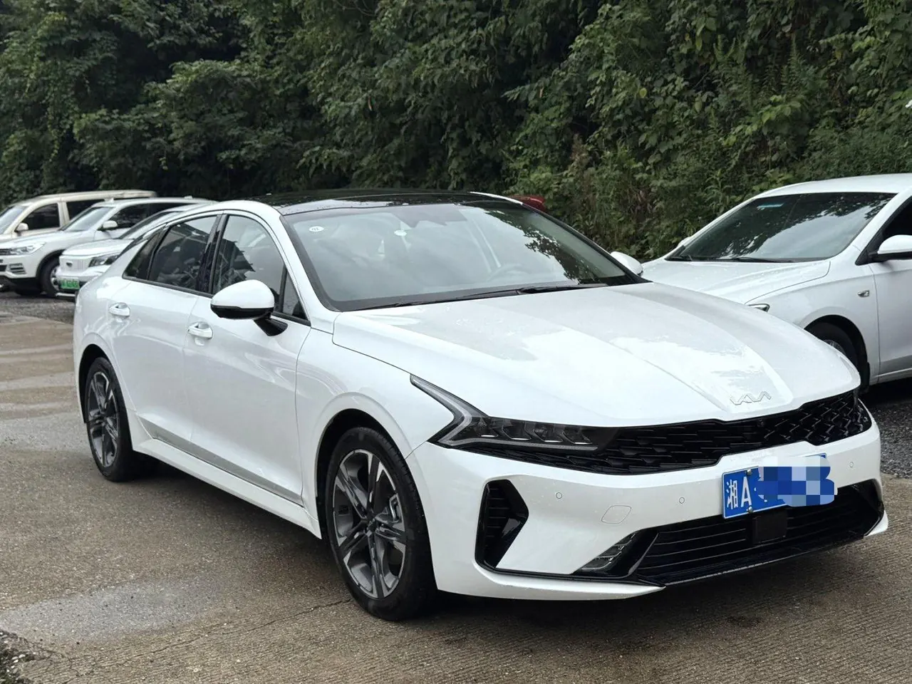 Kia 2025 K5 1.5T Premium Edition Automatic Gear 6