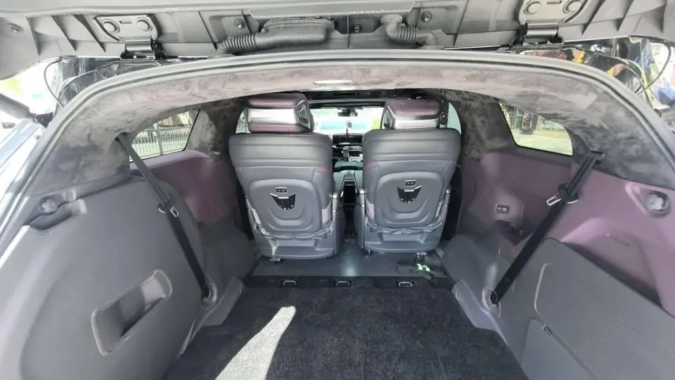 Toyota 2023 Grevia HYBRID 2.5 Stepless VIP Edition Automatic Gear 2