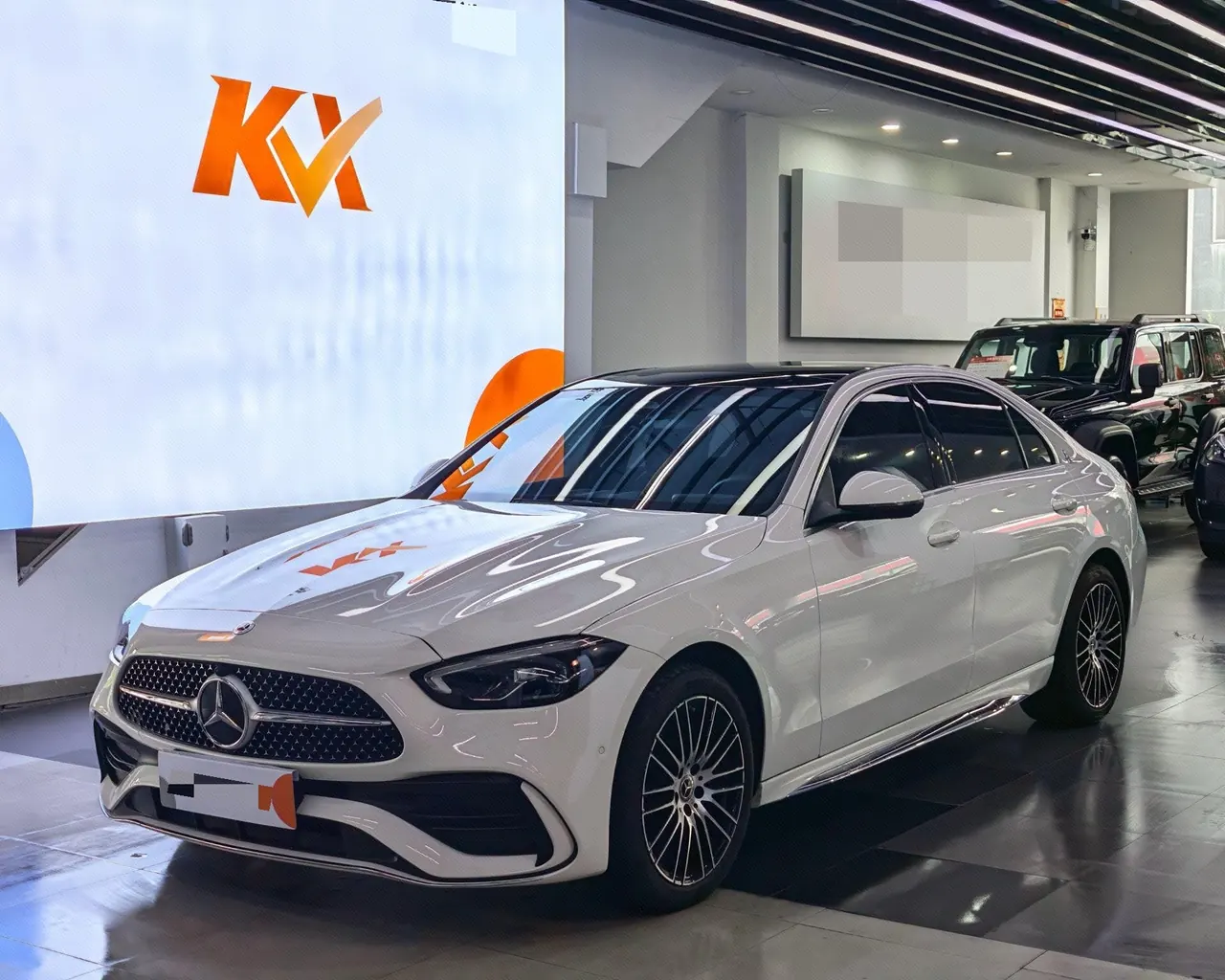 打开图片灯箱:Mercedes Benz Class C 2023 C 260 L 48V 1.5T (modified) automatic gear