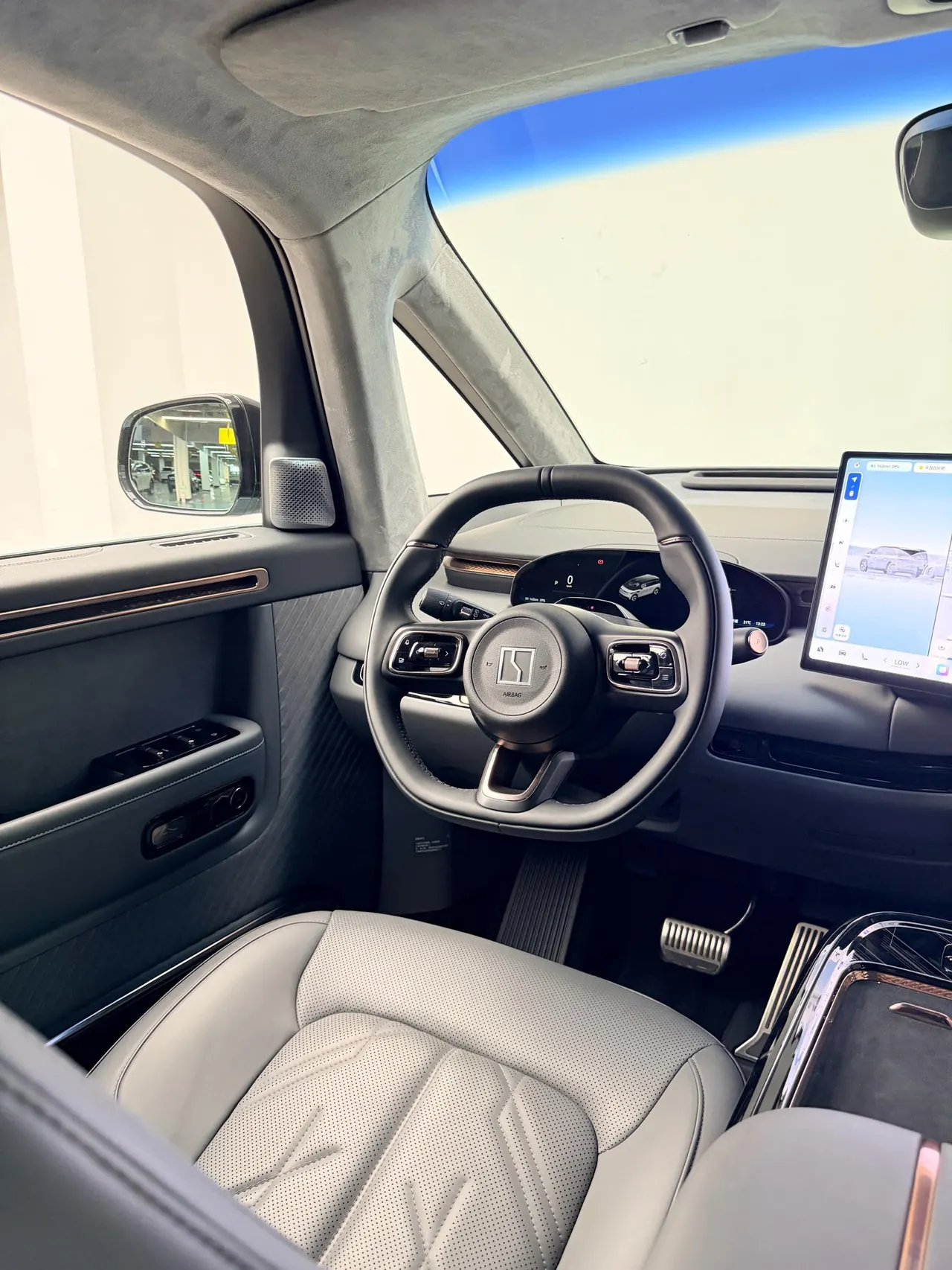 Zeekr 2025 Zeekr MIX Smart Driving Edition Automatic Transmission 13