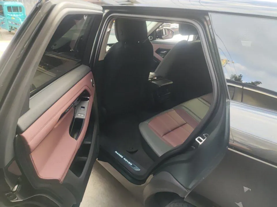 Land Rover 2026 Range Rover Aurora L 48V 2.0T SE Automatic 3