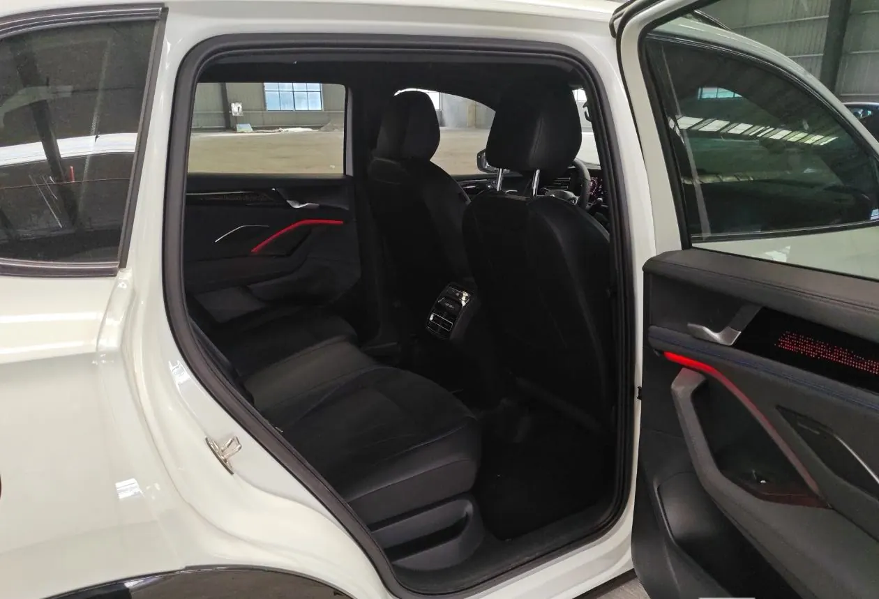 Volkswagen 2026 Tiguan L PRO 2.0TSI 380TSI Four-wheel Drive R-Line Smart Edition Automatic Gear 6