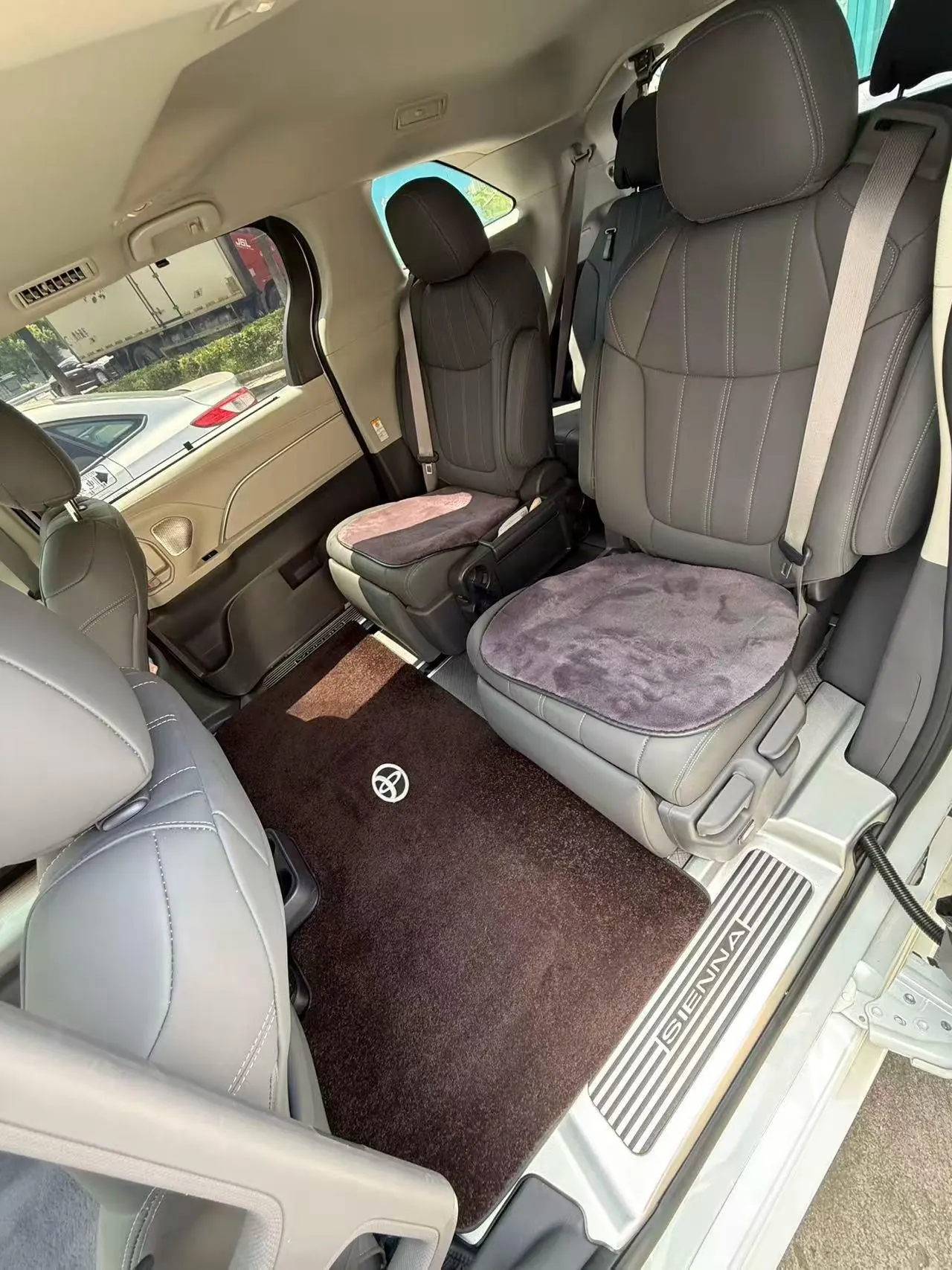 Toyota 2026 Sana 2.5 Stepless Two-Drive Comfort Edition Automatic Transmission 3