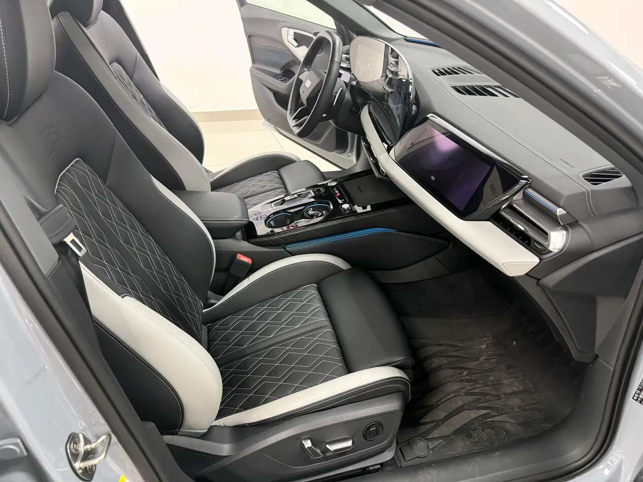 Audi 2026 A5L 2.0T Sport Plus Automatic 6