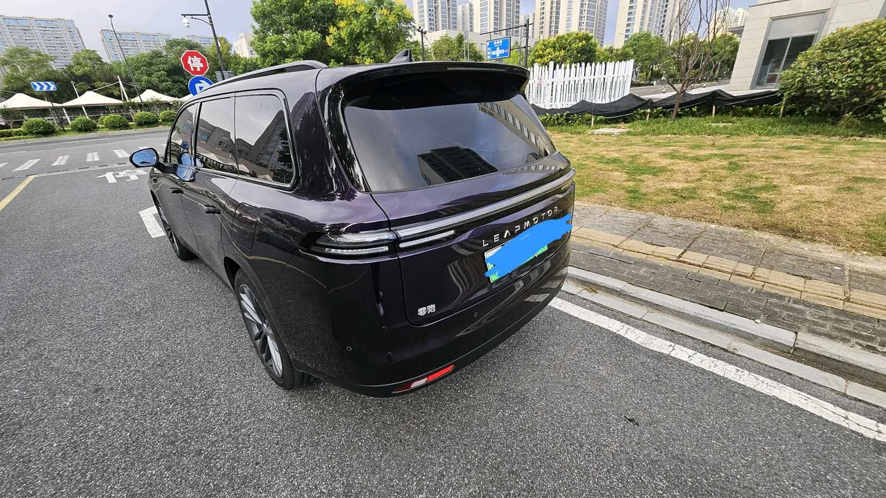 Leapmotor 2026 C 16 630 Laser Radar Zhizun Edition 6-seat Automatic Gear 7