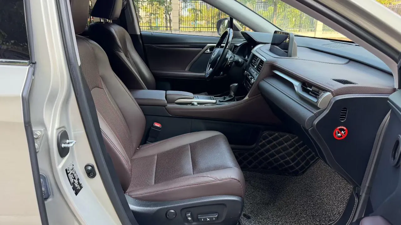 Lexus RX (Imported) 2020 RX300 2.0T Four-wheel Drive Elegant Automatic Gear 4