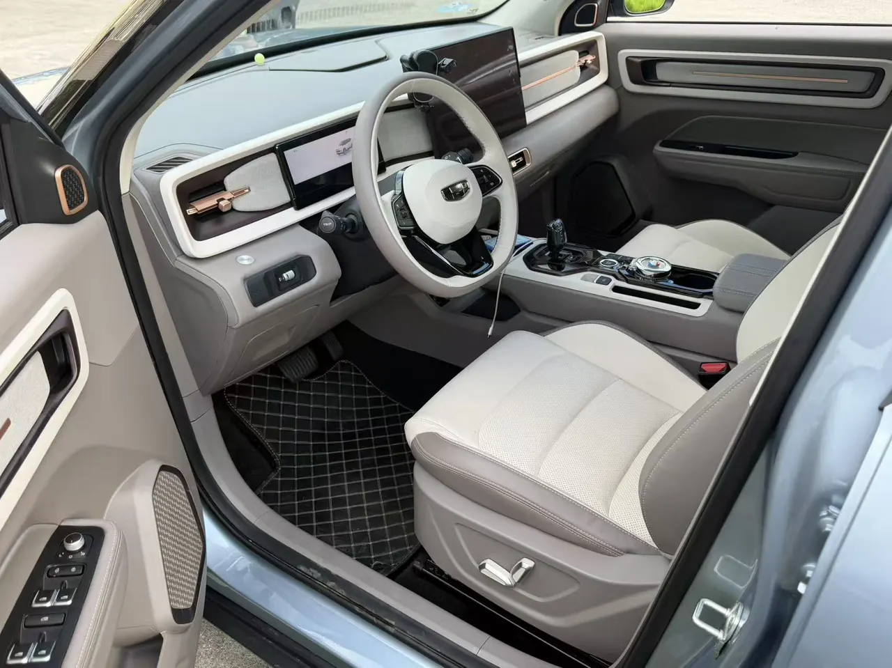Geely 2026 model Icon 1.5TD Chocolate Elegant Edition, automatic transmission 8