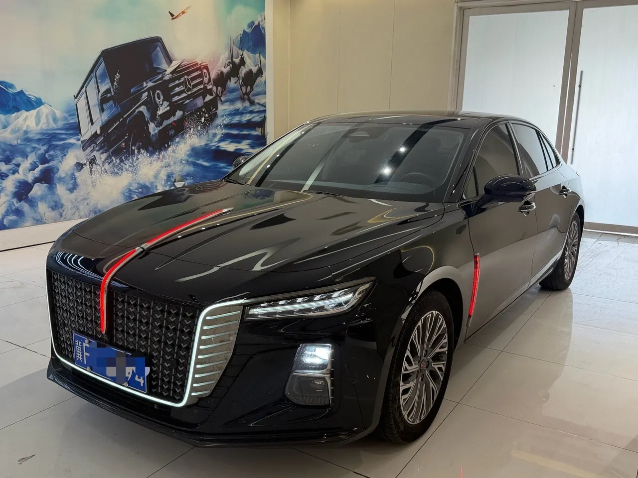 Open image lightbox: HongQi 2023 H5 2.0T Zhilian Flag Edition Automatic Gear