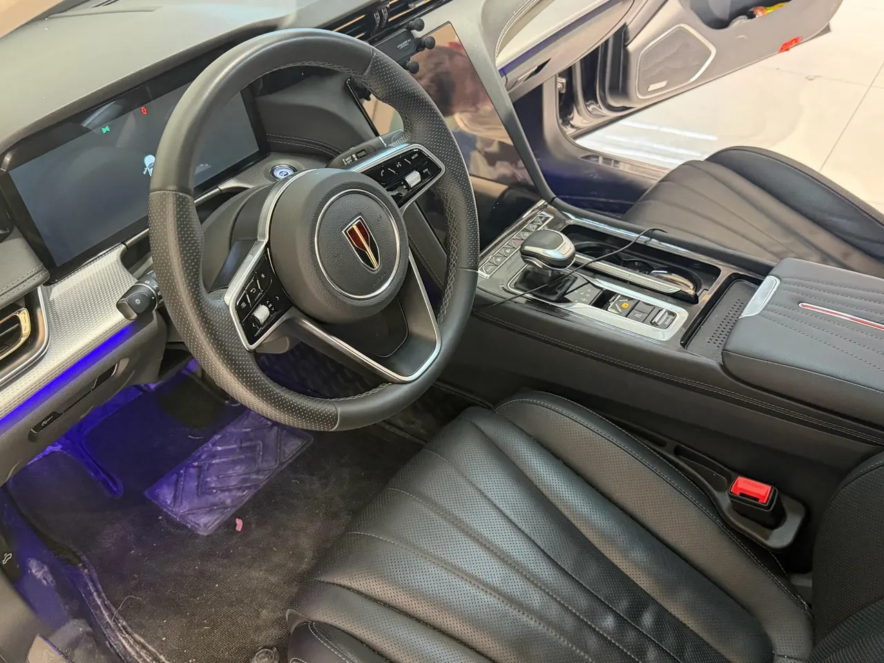 HongQi 2023 H5 2.0T Zhilian Flag Edition Automatic Gear 2