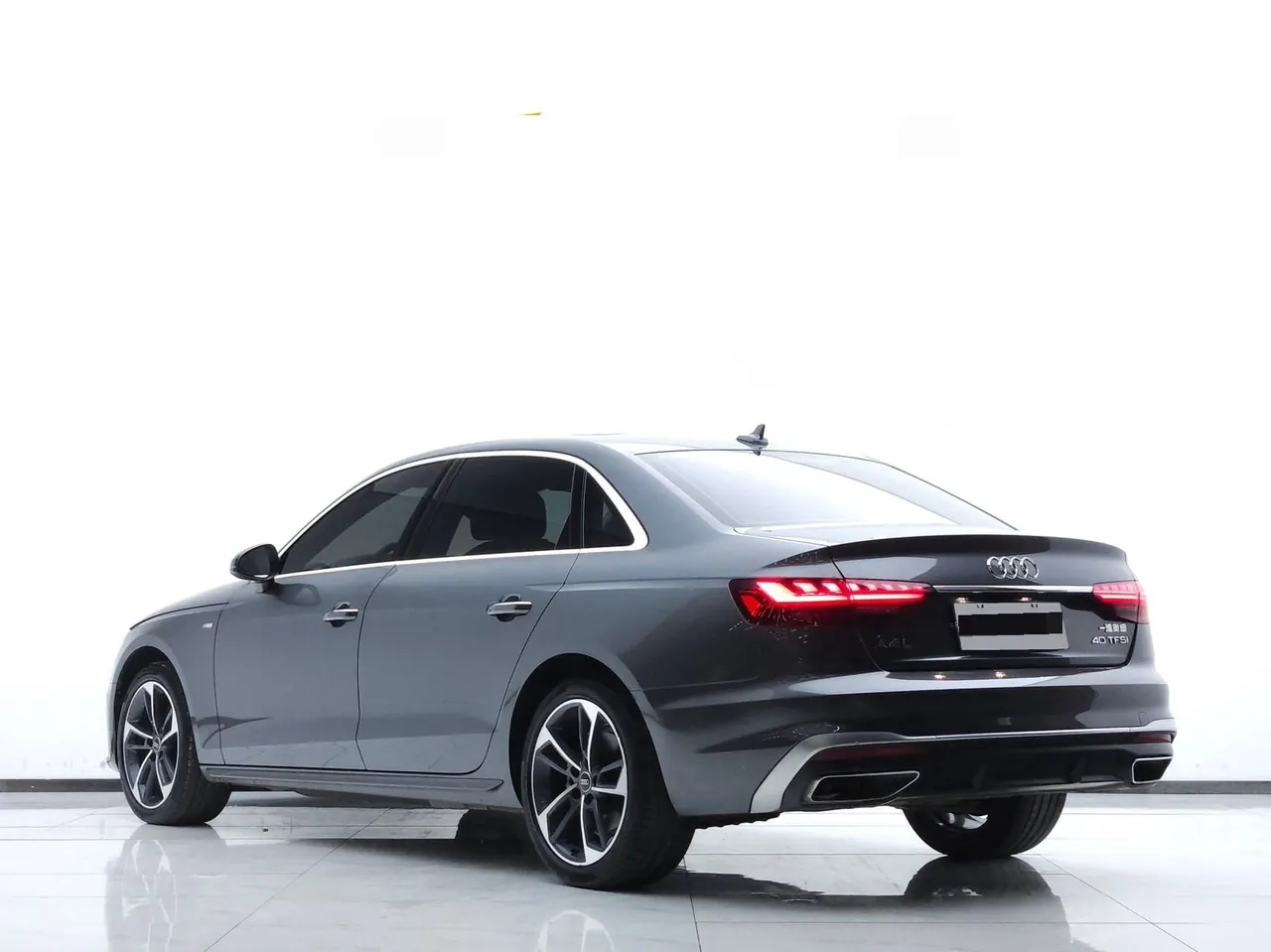 Audi 2023 A4L 2.0TFSI 40TFSI Fashion Dynamic Automatic 6
