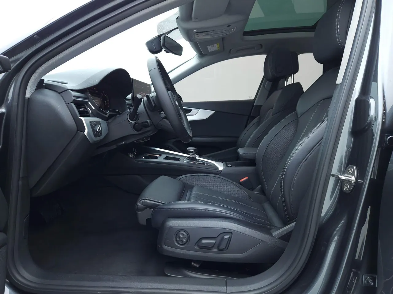 Audi 2023 A4L 2.0TFSI 40TFSI Fashion Dynamic Automatic 8