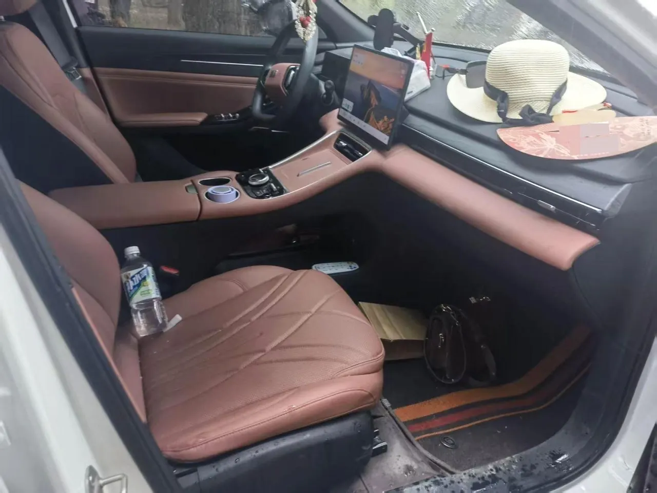 Geely Galaxy 2025 L6 EM-i 1.5 60km sailing version of automatic gear 5