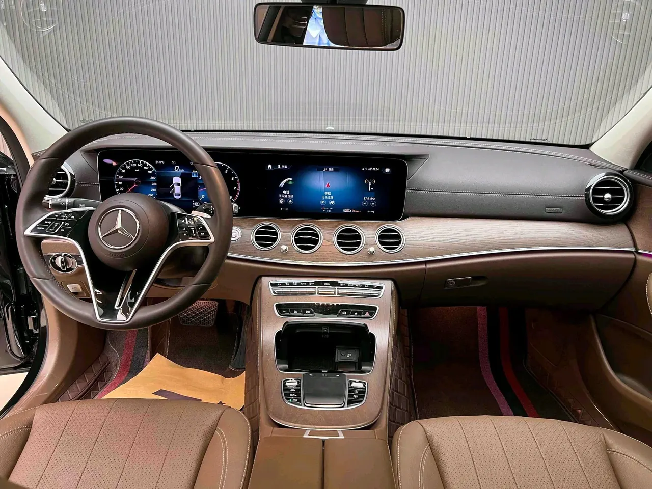 Mercedes Benz E Class 2023 E 300 L 2.0T Luxury Automatic Gear 4