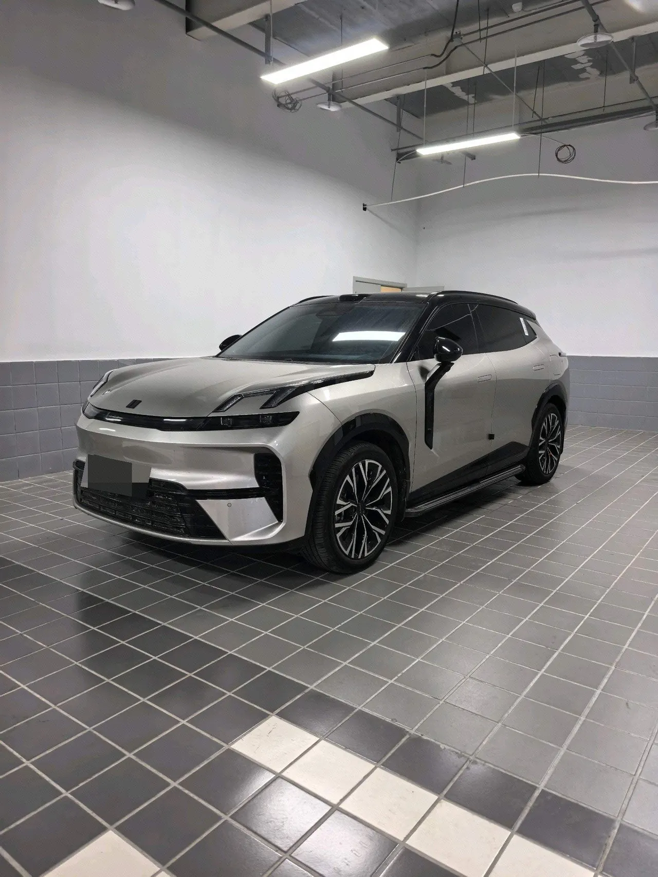Open image lightbox: LYNK&CO 2026 LYNK&CO 08 EM-P 1.5T 210 Four-wheel Drive Performance Ultra H7 Automatic Gear
