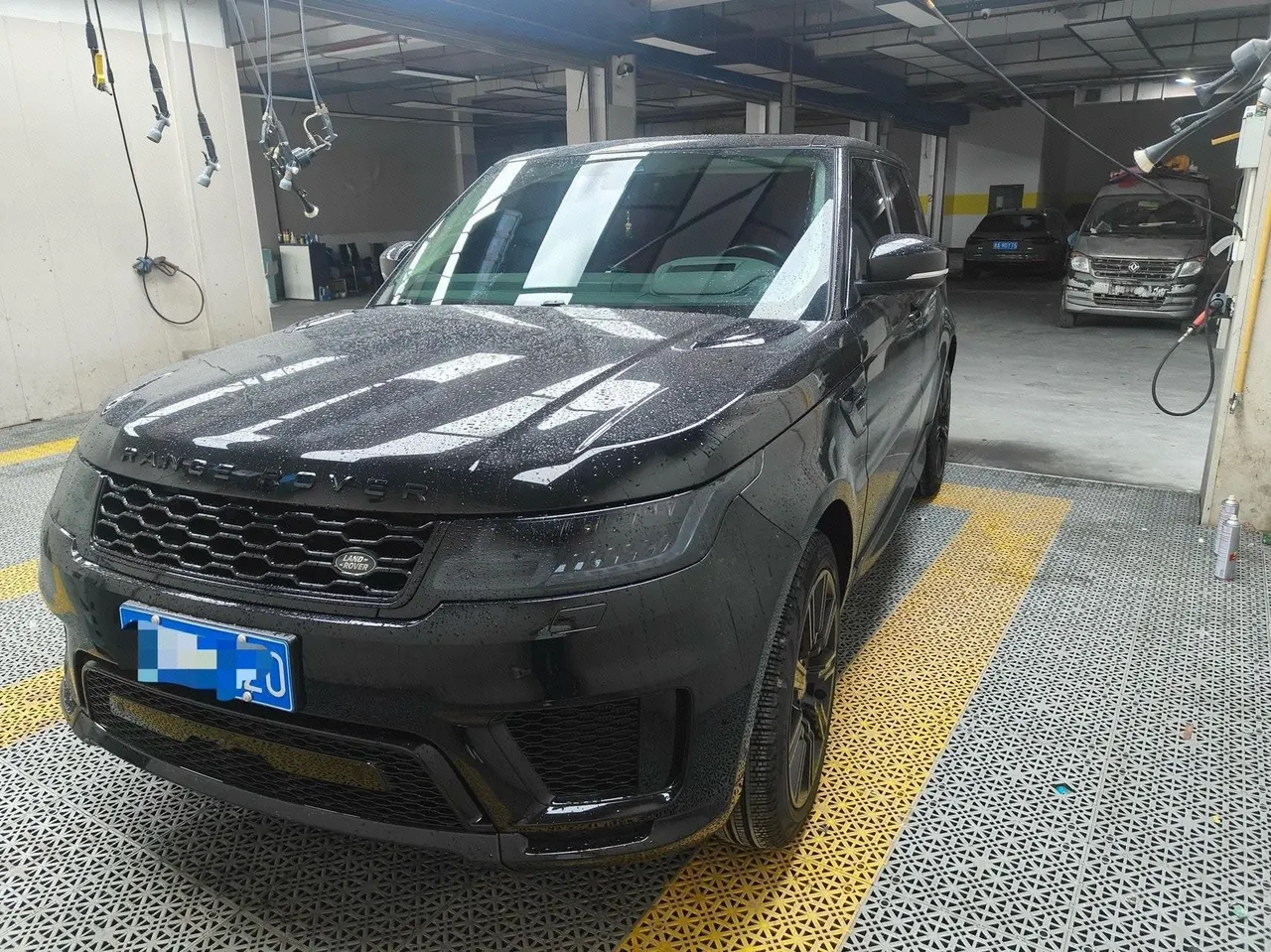 Land Rover Range Rover Sport Edition (Imported) 2021 Range Rover Sport Edition 48V 3.0T L6 Yao Black Edition Automatic Gear - View 1