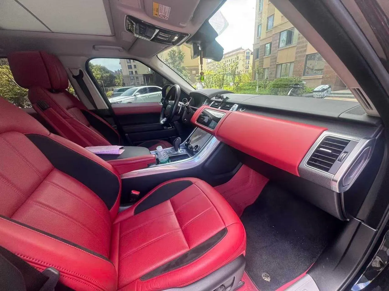 Land Rover Range Rover Sport Edition (Imported) 2021 Range Rover Sport Edition 48V 3.0T L6 Yao Black Edition Automatic Gear 6