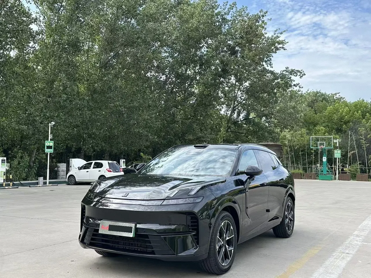 打开图片灯箱:LYNK&CO 2026 LYNK&CO 08 EM-P 1.5T 230 Ultra Long Endurance Auto