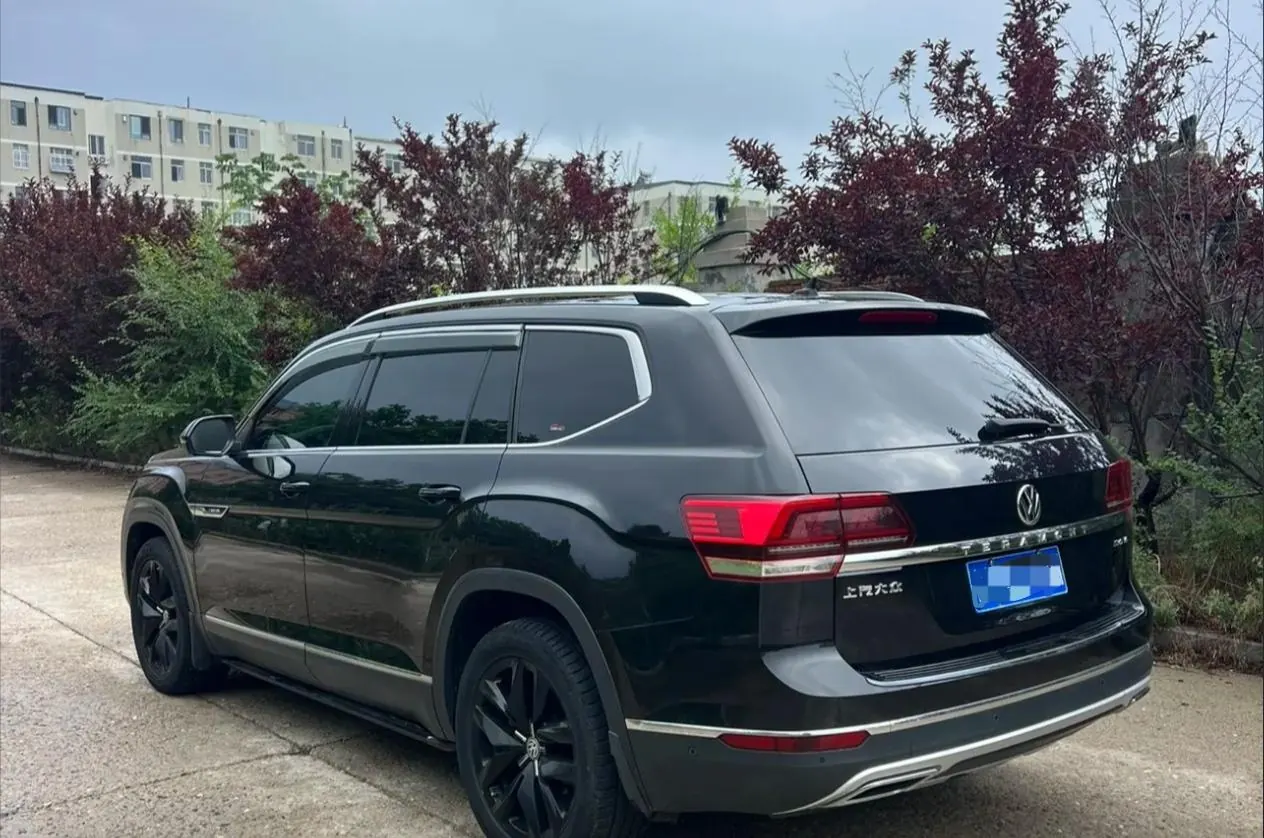 Volkswagen 2020 Touang 2.5T 530 V6 4-wheel Drive Respect Flagship Edition (Modified) Automatic Gear 3