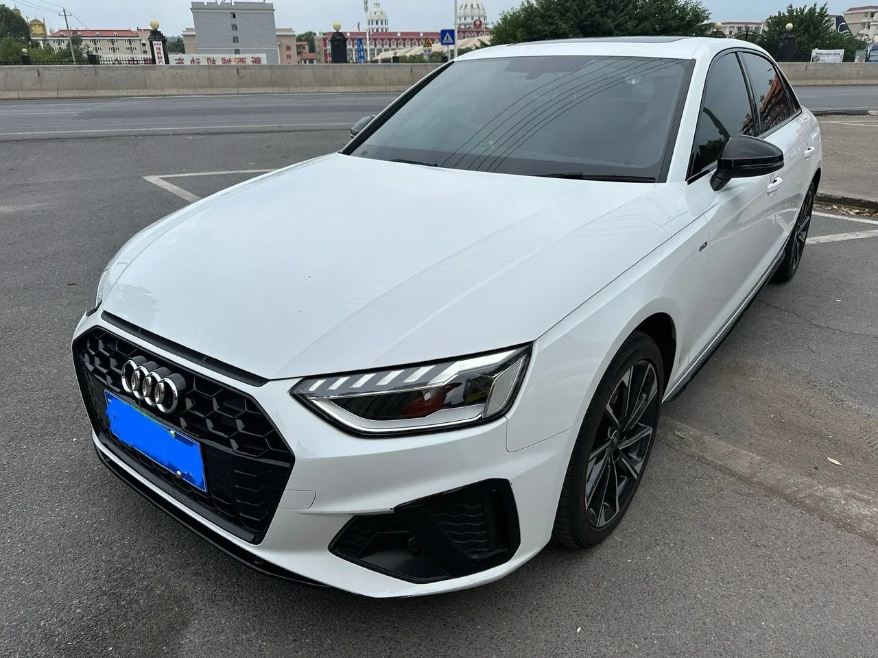 Open image lightbox: Audi 2023 A4L 2.0TFSI 40TFSI Fashion Dynamic Automatic