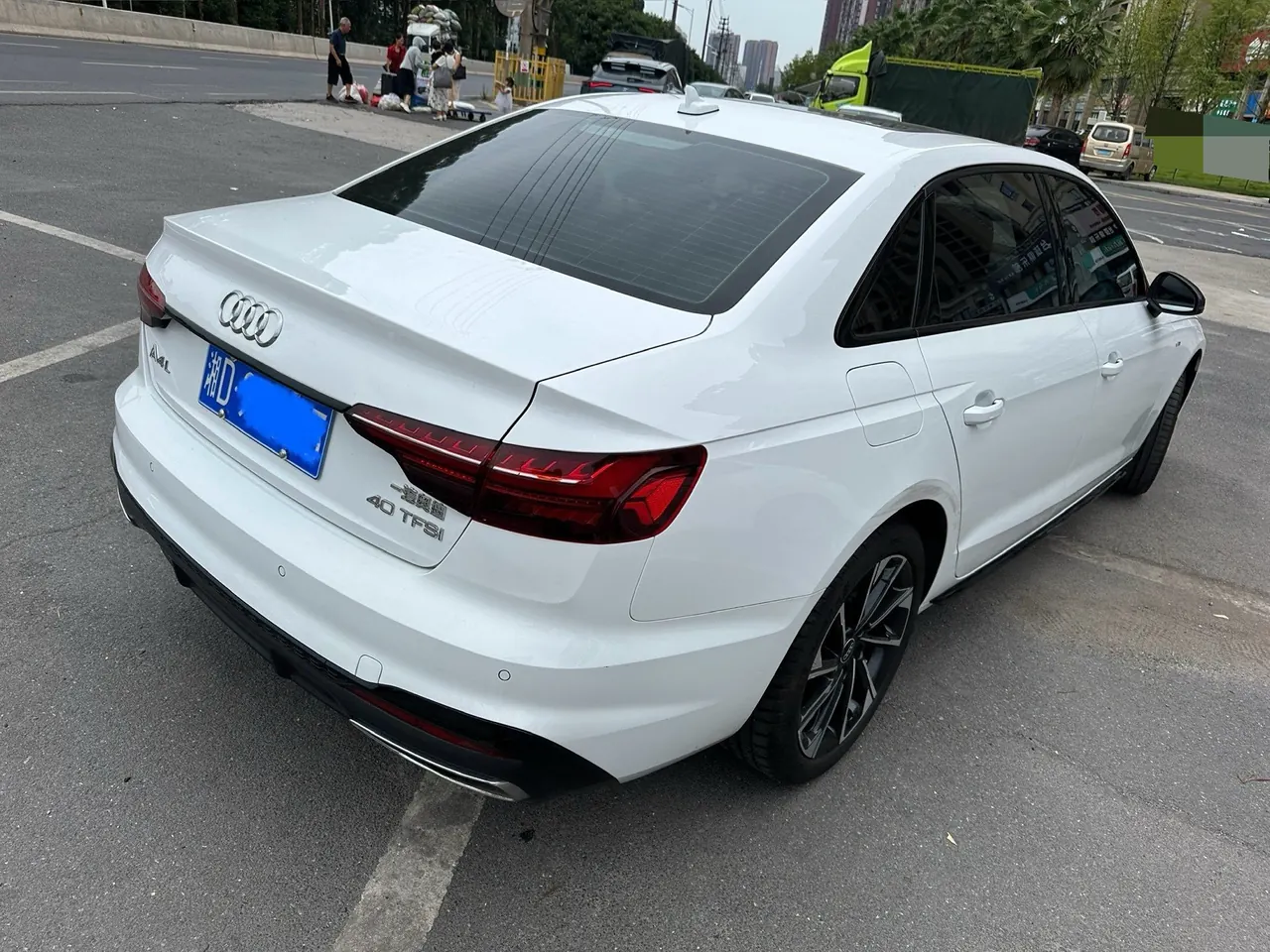 Audi 2023 A4L 2.0TFSI 40TFSI Fashion Dynamic Automatic 2