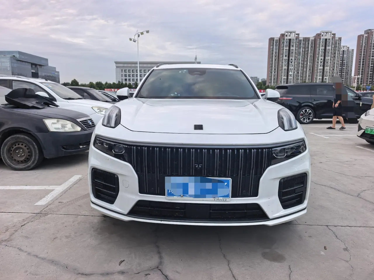 LYNK&amp;CO 2021 LYNK&amp;CO 09 MHEV 2.0T Ultra 6-seat automatic gear 2
