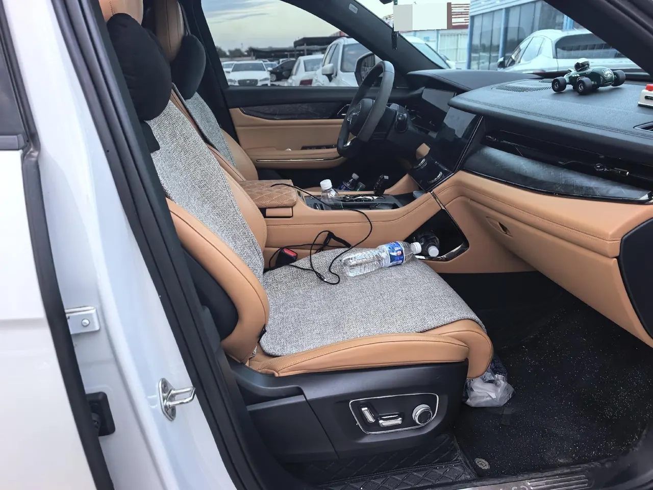 LYNK&amp;CO 2021 LYNK&amp;CO 09 MHEV 2.0T Ultra 6-seat automatic gear 4