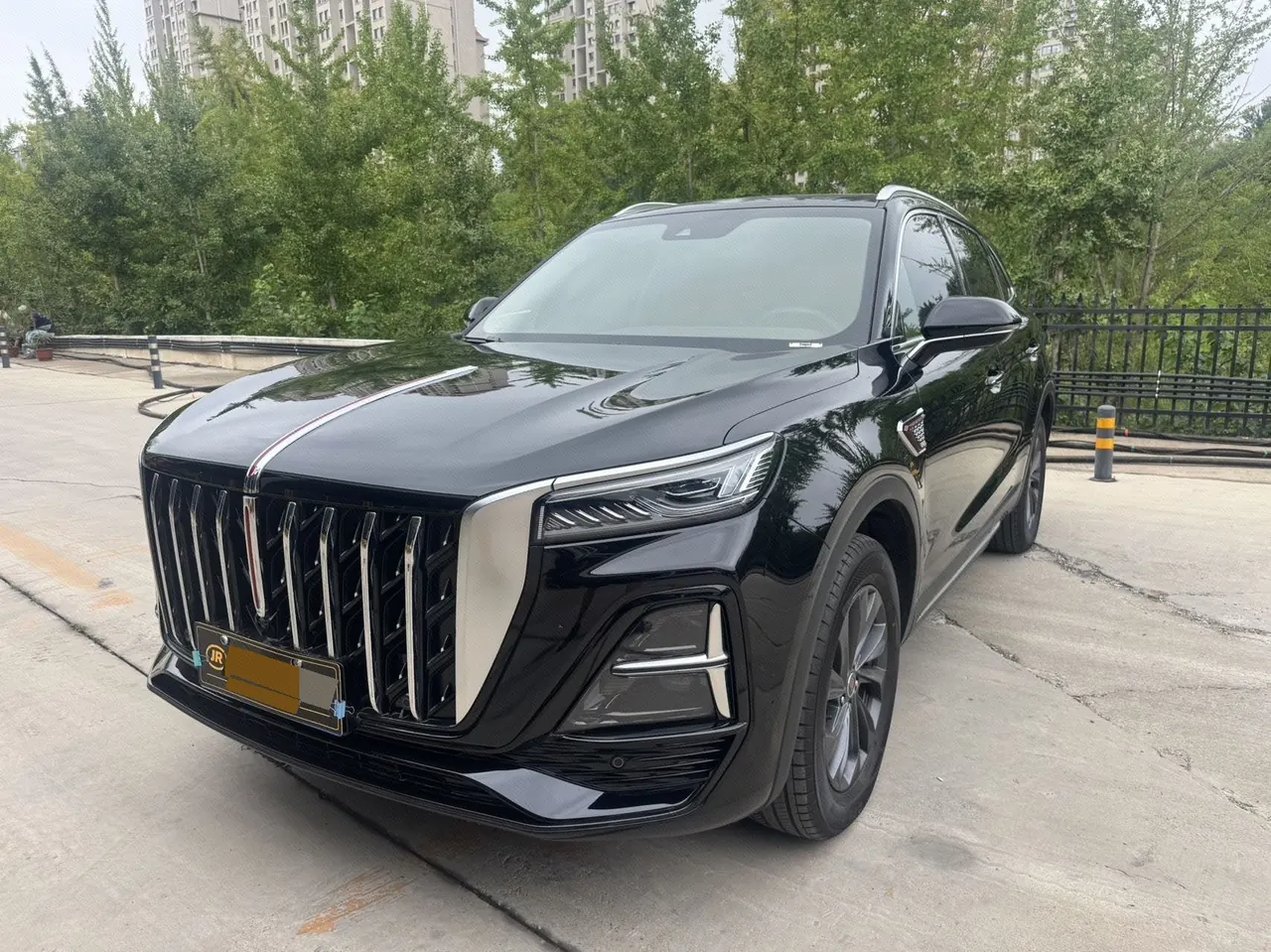 Open image lightbox: HongQi 2025 HS5 2.0T Two-Drive Flag Enjoy Pro Edition Automatic Gear