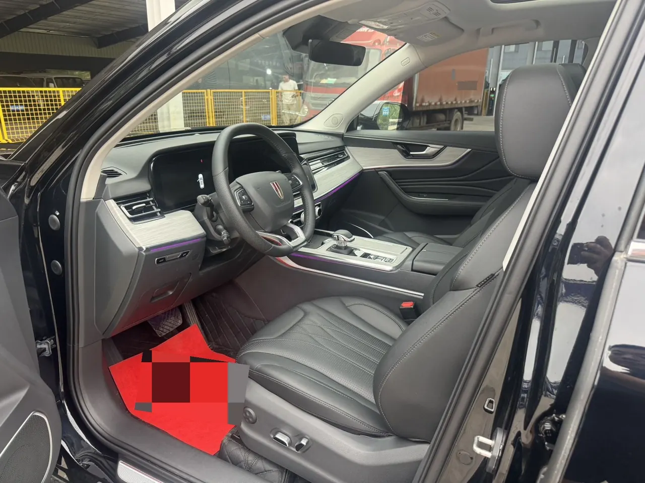 HongQi 2025 HS5 2.0T Two-Drive Flag Enjoy Pro Edition Automatic Gear 10