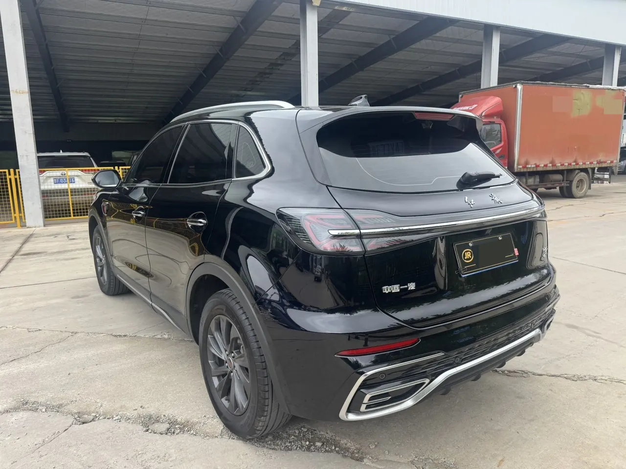 HongQi 2025 HS5 2.0T Two-Drive Flag Enjoy Pro Edition Automatic Gear 4