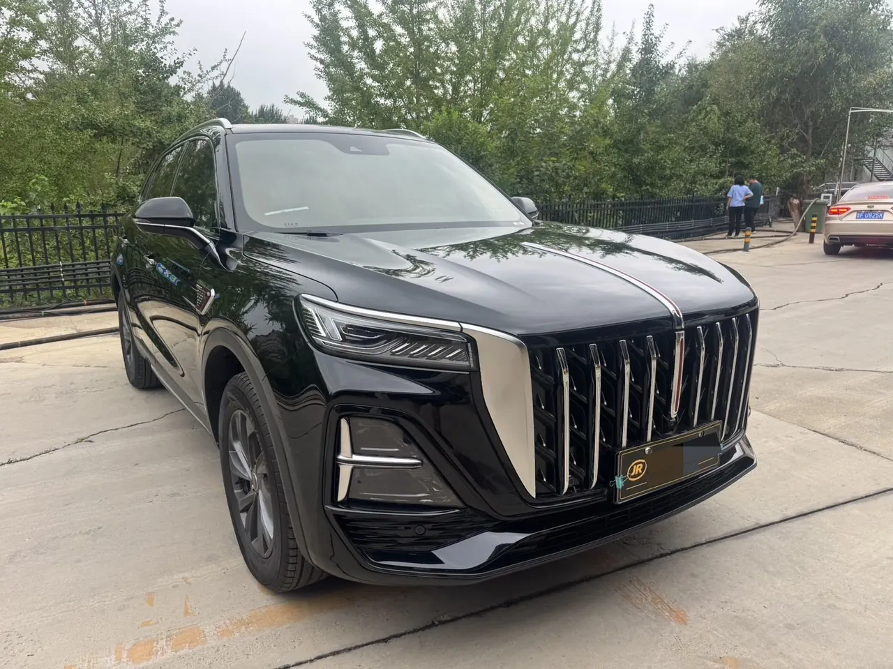 HongQi 2025 HS5 2.0T Two-Drive Flag Enjoy Pro Edition Automatic Gear 9
